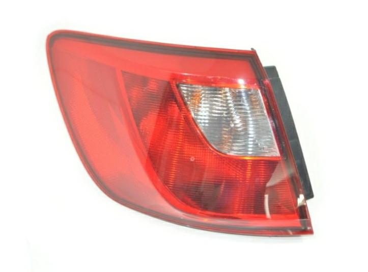 GRUPPO OTTICO POSTERIORE SX ESTERNO SEAT IBIZA SW 01/08>