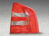 FANALE POSTERIORE DX SKODA OCTAVIA WAGON 04/04>