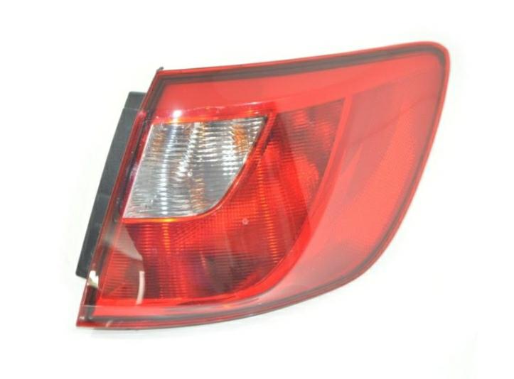 GRUPPO OTTICO POSTERIORE DX ESTERNO SEAT IBIZA SW 01/08>