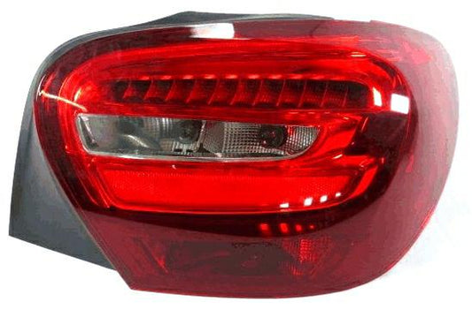 FANALE POSTERIORE DX MERCEDES CLASSE A W176 06/15>