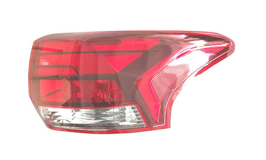 FANALE POSTERIORE DX ESTERNO MITSUBISHI OUTLANDER 09/15>