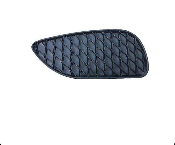 GRIGLIA PARAURTI ANTERIORE DX MERCEDES GLA X156 01/14>