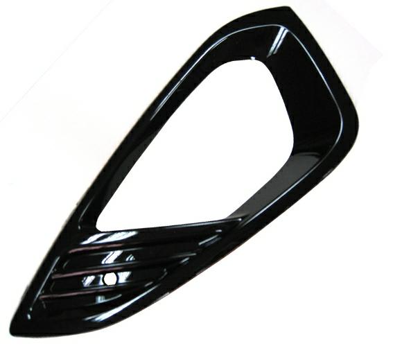 GRIGLIA PARAURTI ANTERIORE SX NERA LUCIDA C/FENDI FORD FIESTA 01/17>