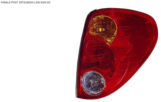 FANALE POSTERIORE DX ROSSO MITSUB L200 02/05>