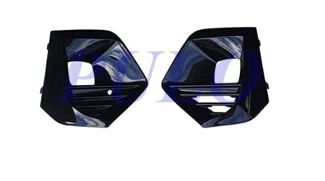 KIT GRIGLIE PARAURTI ANTERIORE C/FENDI NERO LUCIDO PEUGEOT 2008 01/19>