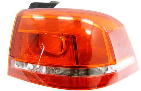 FANALE POSTERIORE SX ESTERNO VW PASSAT 10/10>