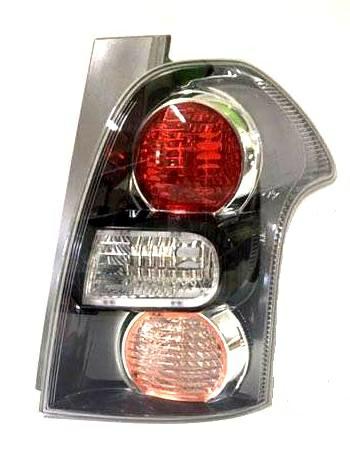 GRUPPO OTTICO POSTERIORE SX FUME TOYOTA COROLLA VERSO 01/07>