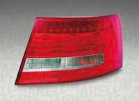 FANALE POSTERIORE SX AUDI A6 05/04>