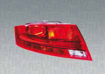 FANALE POSTERIORE DX ROSSO AUDI TT 09/06>