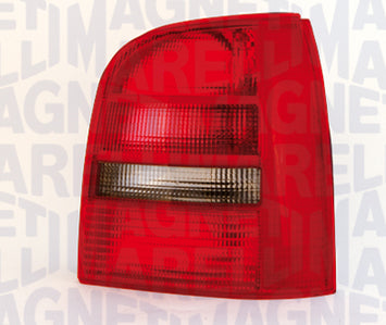 FANALE POSTERIORE DX S/RN AUDI A4 AVANT 11/94>01/99