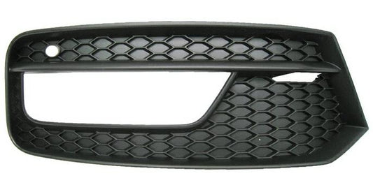 GRIGLIA PARAURTI ANTERIORE DX C/FEND+SENS AUDI A1 11/14>