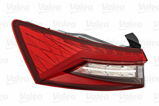 FANALE POSTERIORE SX ESTERNO A LED SKODA KODIAQ 01/16>