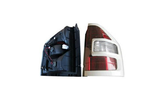 FANALE POSTERIORE DX CORNICE BIANCA 3 CONNETTORI MITS PAJERO 01/01/>12/02