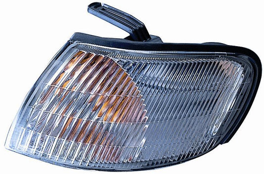 FANALE ANTERIORE DX BIANCO NISSAN ALMERA 06/98>05/00