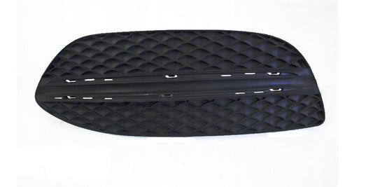 GRIGLIA PARAURTI ANTERIORE SX C/FORI MODANATURE MERCEDES CLASSE C W205 12/13>