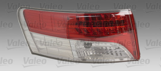 FANALE POSTERIORE SX ESTERNO A LED TOYOTA AVENSIS 01/09>