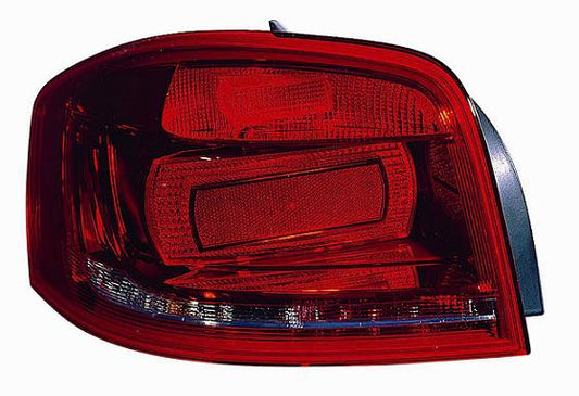 GRUPPO OTTICO POSTERIORE DX ROSSO AUDI A3 3 PORTE 07/08>