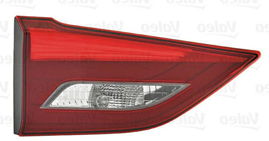 FANALE POSTERIORE DX INTERNO TOYOTA AVENSIS 4POSTERIORE SW 05/15>