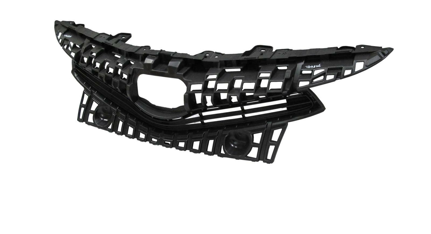 GRIGLIA TOYOTA PRIUS+ 01/15>