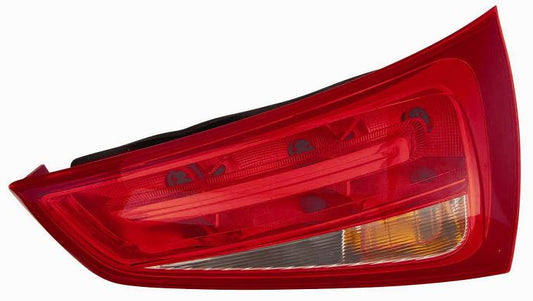GRUPPO OTTICO POSTERIORE DX BIANCO ROSSO AUDI A1 09/10>07/14>