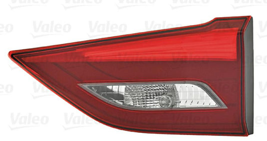 FANALE POSTERIORE SX INTERNO TOYOTA AVENSIS 4POSTERIORE SW 05/15>