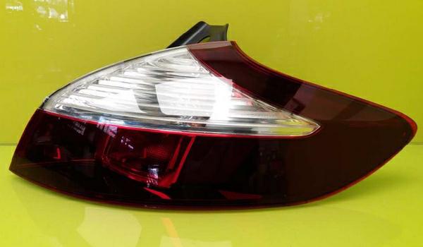 GRUPPO OTTICO POSTERIORE SX ESTERNO RENAULT MEGANE 01/14>